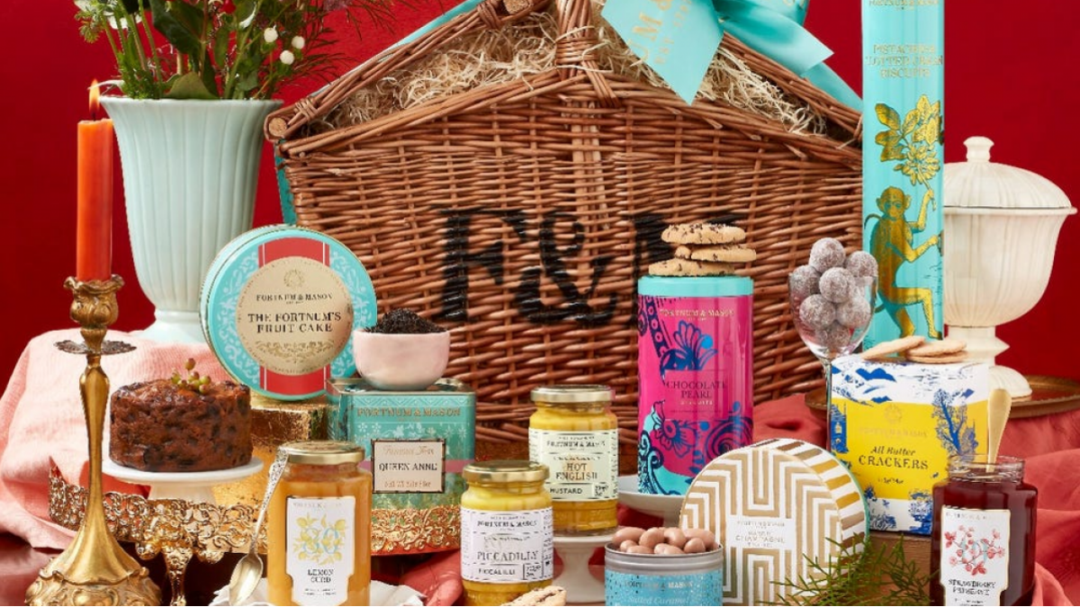 Enter Raffle to Win Luxury Fortnum & Mason ha hosted by Lucky Fox ...