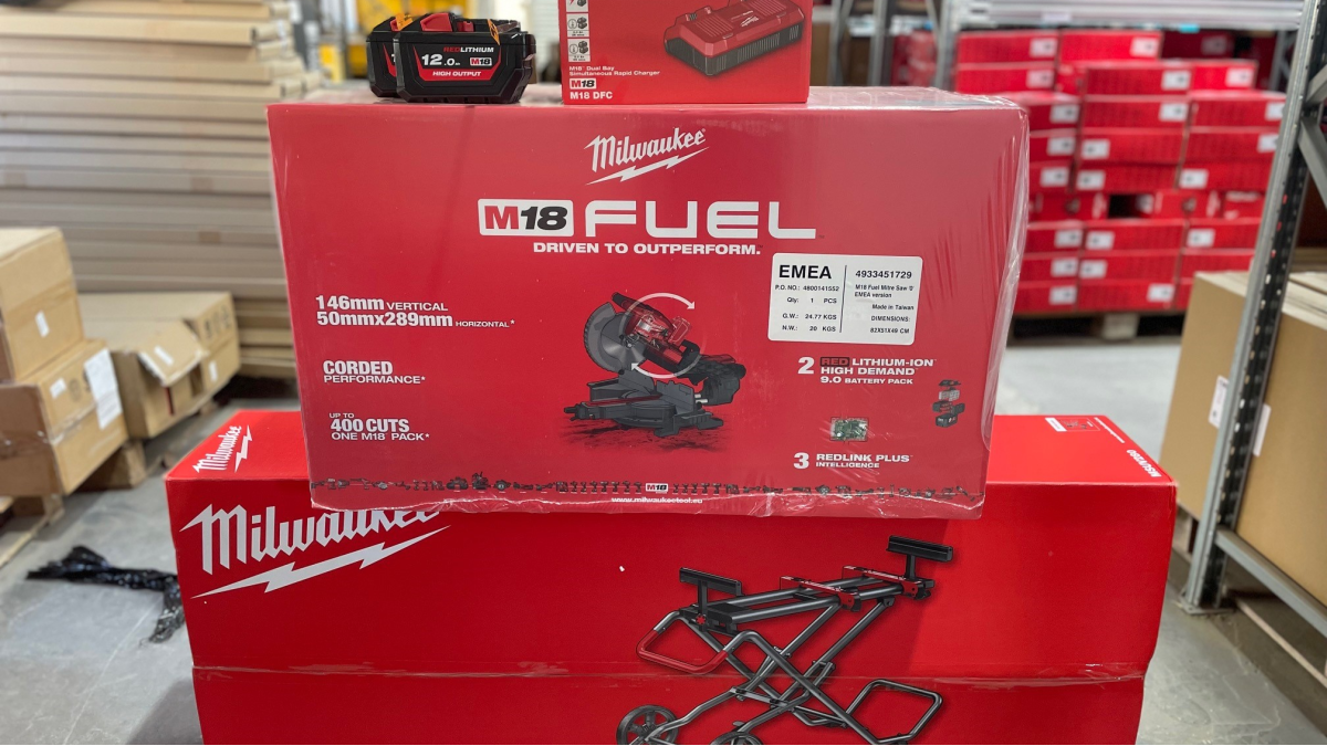 Enter Raffle to Win MILWAUKEE SAW BUNDLE hosted by Powertoolmate prizes