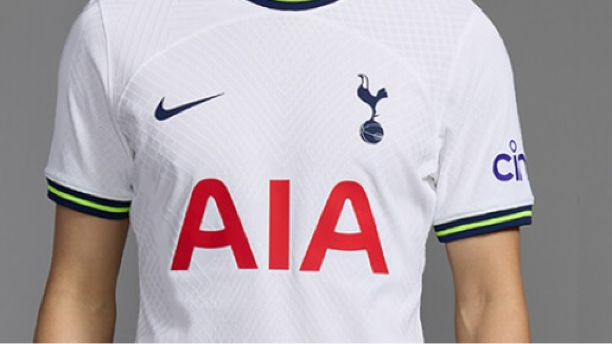 SoccerStarz Richarlison Tottenham Figure - Classic Home Kit Collectible, Hand-Painted 2-Inch Figurine