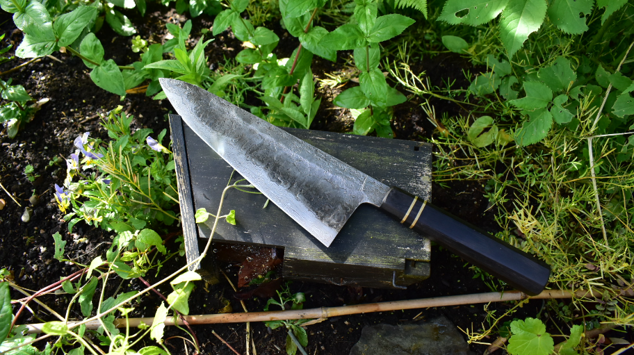 nojokeknives