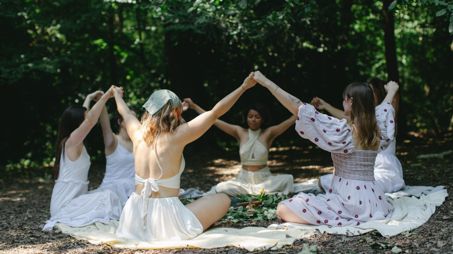 the_sacred_sisterhood