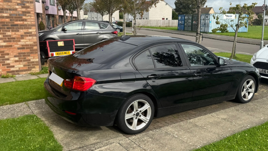 Thegoldentickethouse