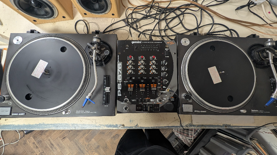 Enter Raffle to Win my awesome & original Technics 12,10s MK2