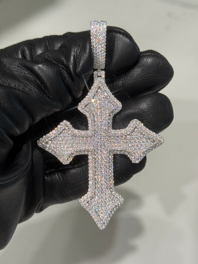 Enter Raffle to Win A Fully Iced Out Custom Pendant hosted by 305Moissanite