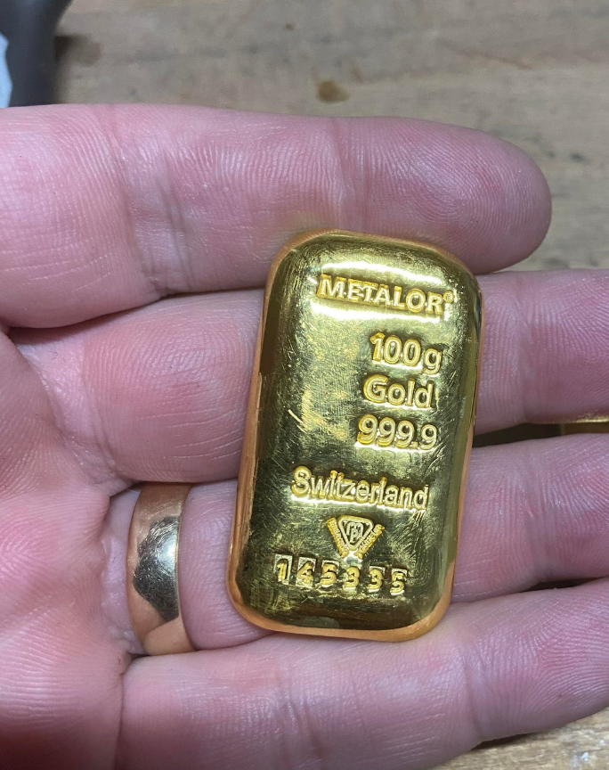 Enter Raffle to Win A 100G GOLD BAR Worth Over £12,000 hosted by Dave ...