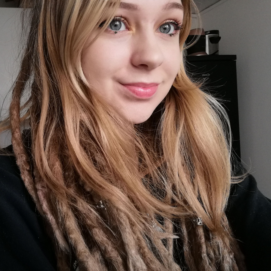 Kirsty Hanson